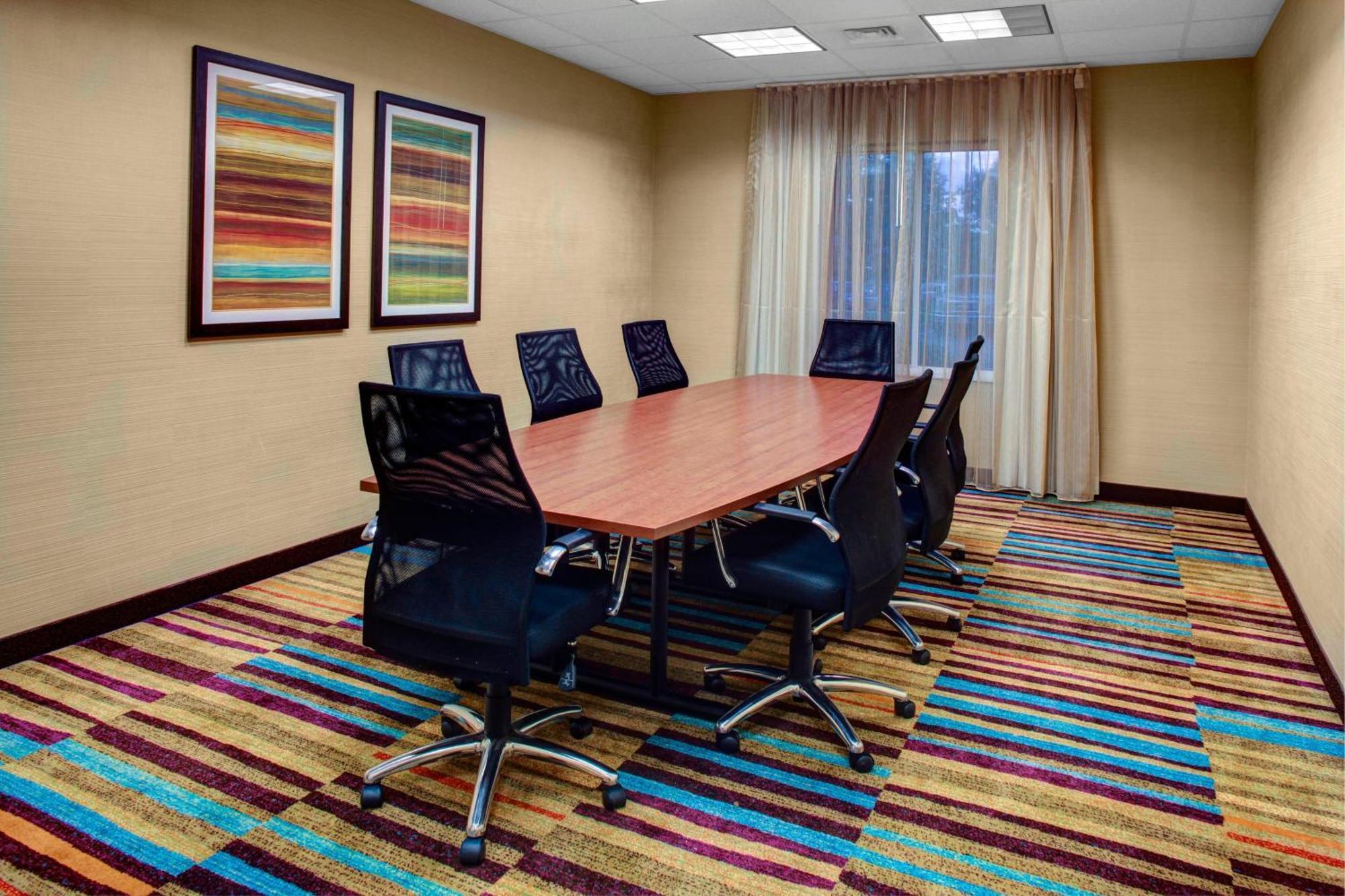 Fairfield Inn And Suites By Marriott Emporia I-95 Exterior foto