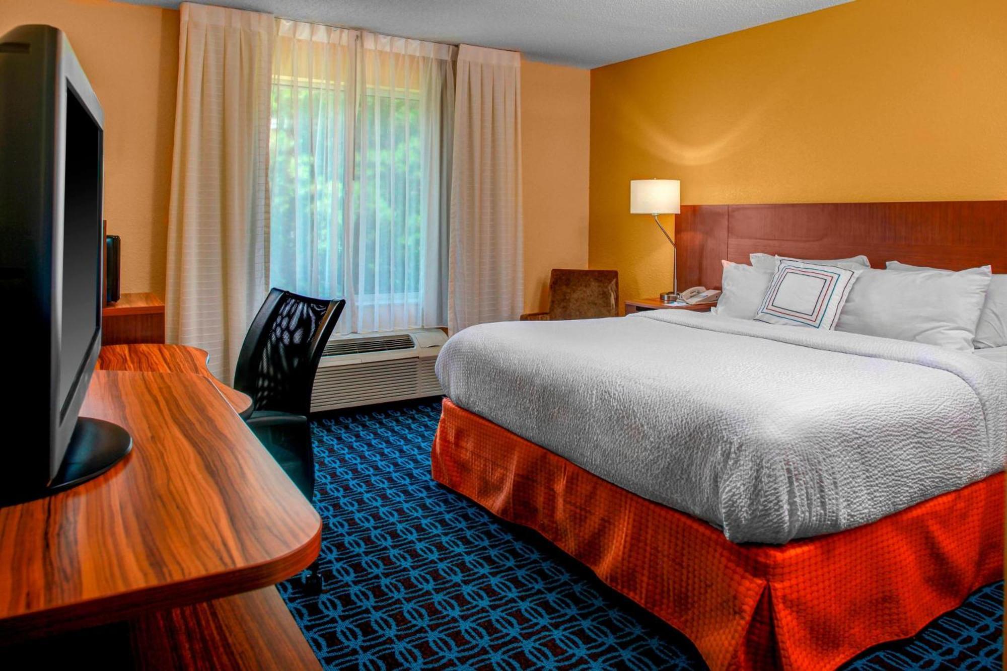 Fairfield Inn And Suites By Marriott Emporia I-95 Exterior foto