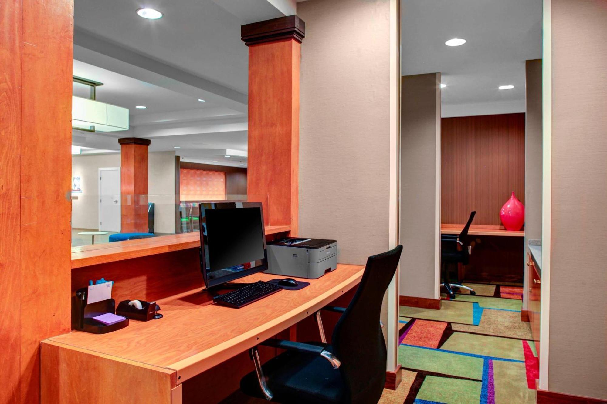 Fairfield Inn And Suites By Marriott Emporia I-95 Exterior foto